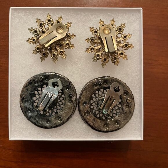 Lot of 4 pairs Vintage Clip on Earrings - Picture 4 of 7